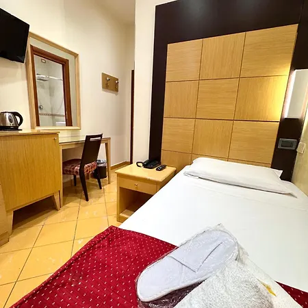 Fiorella 3* Mailand