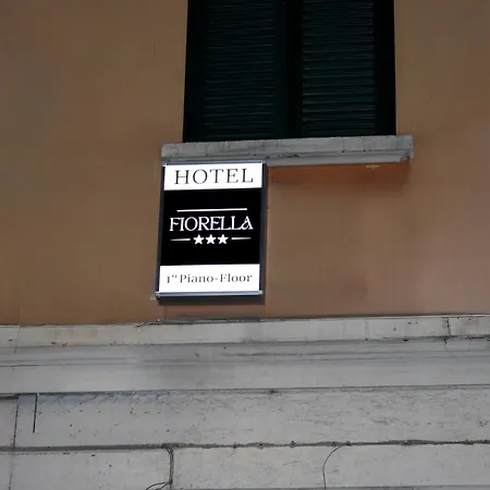 호텔 Fiorella 3*